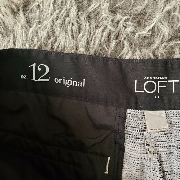 Ann Taylor LOFT Original City Shorts - Picture 5 of 6